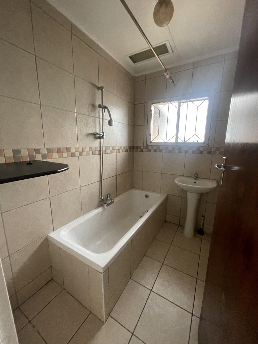 3 Bedroom Property for Sale in Braelyn Eastern Cape